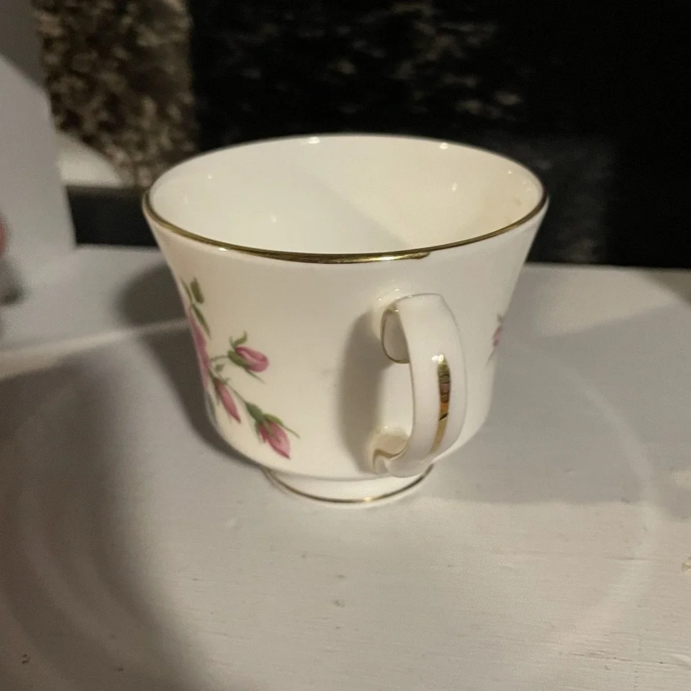N/A vintage duchess